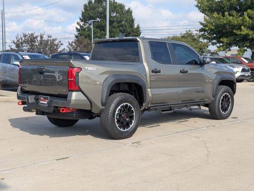 2025 Toyota Tacoma TRD Off Road