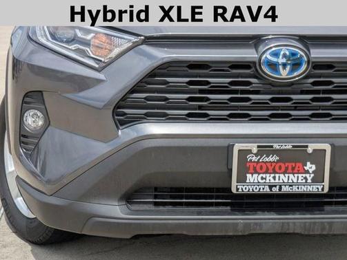 2021 Toyota RAV4 Hybrid XLE
