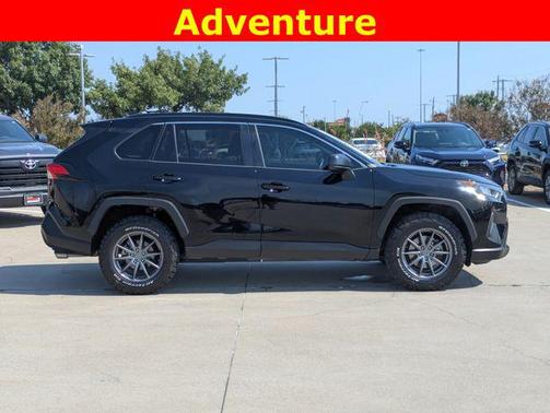 2023 Toyota RAV4 Adventure