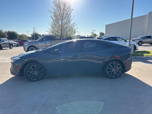 2024 Toyota Prius XLE