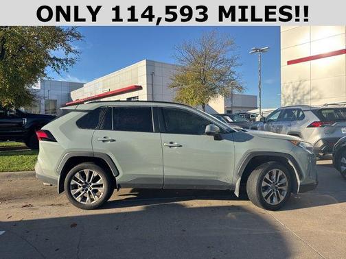 2019 Toyota RAV4 XLE Premium