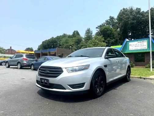 2016 Ford Taurus SEL