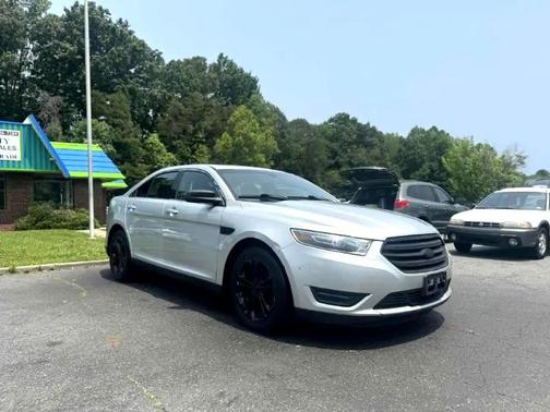 2016 Ford Taurus SEL