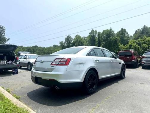 2016 Ford Taurus SEL