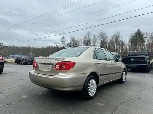 2005 Toyota Corolla LE
