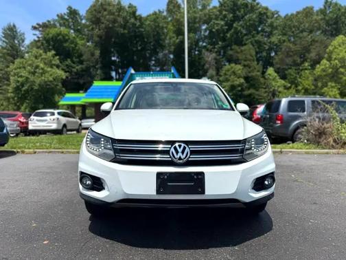 2016 Volkswagen Tiguan SE