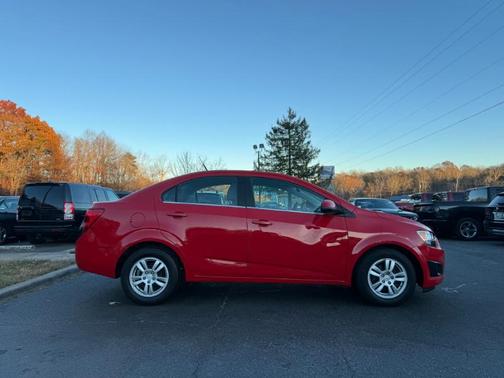 2012 Chevrolet Sonic 2LT