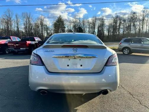 2012 Nissan Maxima SV