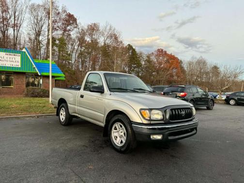 2004 Toyota Tacoma Base