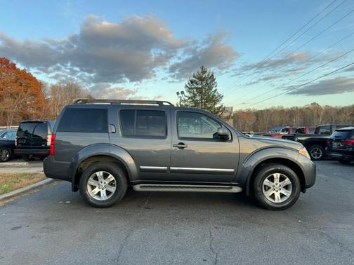 2011 Nissan Pathfinder Silver