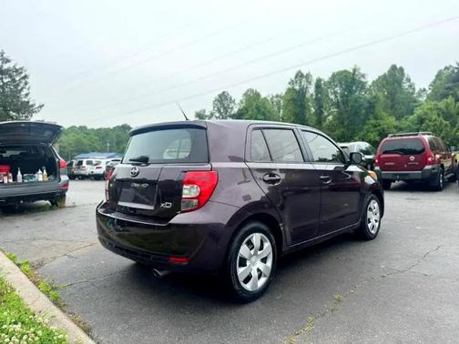2010 Scion xD 5-Door