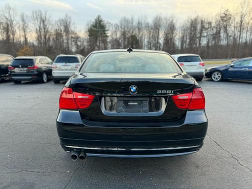 2010 BMW 328 i