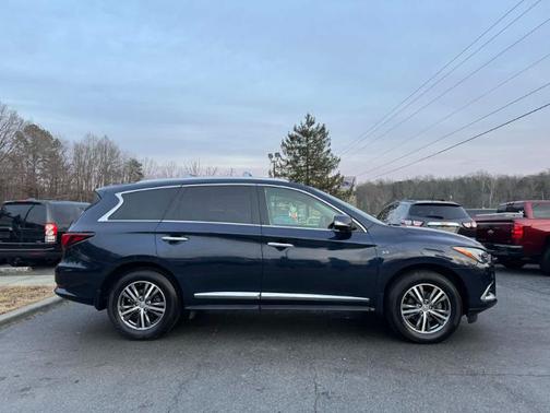 2016 INFINITI QX60 Base