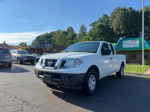 Glacier White 2019 Nissan Frontier S