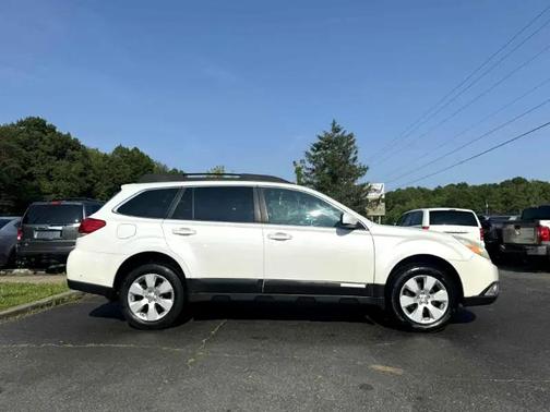 2010 Subaru Outback 2.5 i Limited