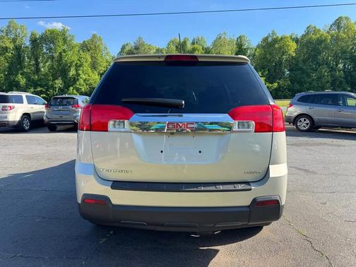 Gold 2014 GMC Terrain SLE-2