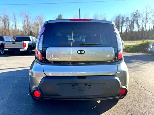 2016 Kia Soul Base