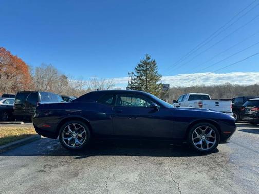 2017 Dodge Challenger SXT