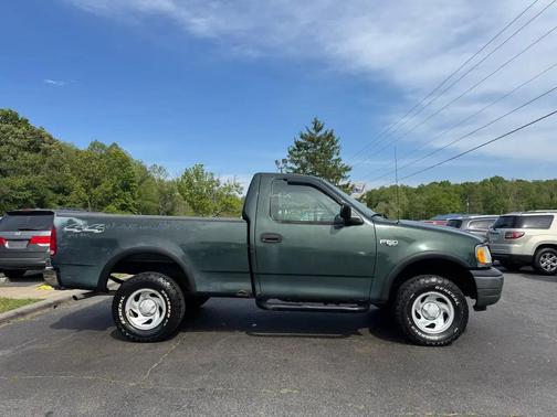 Dark Highland Green Clearcoat Metallic 2002 Ford F-150 XL