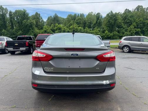 Sterling Gray Metallic 2013 Ford Focus SE