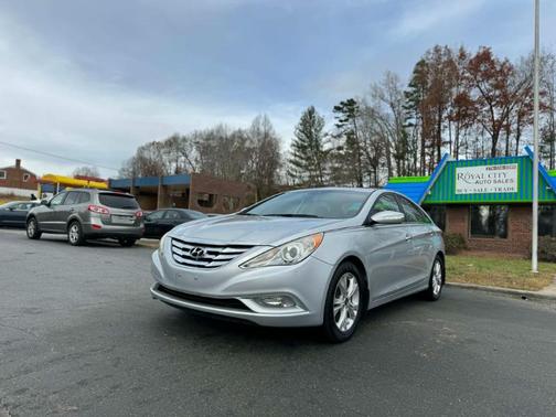 2013 Hyundai SONATA Limited