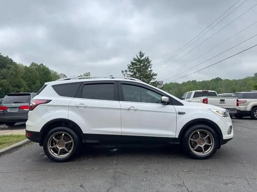 White Platinum Metallic Tri-Coat 2018 Ford Escape Titanium