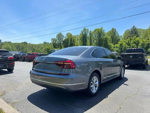 Platinum Gray Metallic 2017 Volkswagen Passat 1.8T S