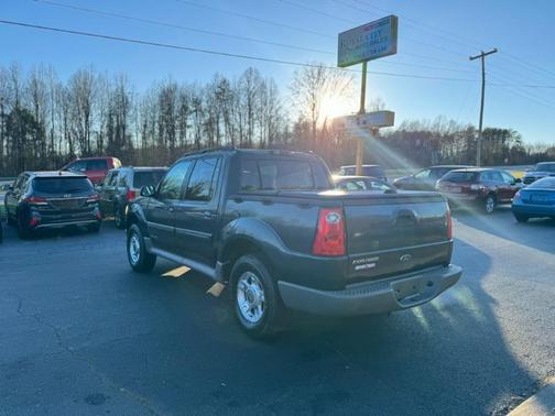 2001 Ford Explorer Sport Trac Base