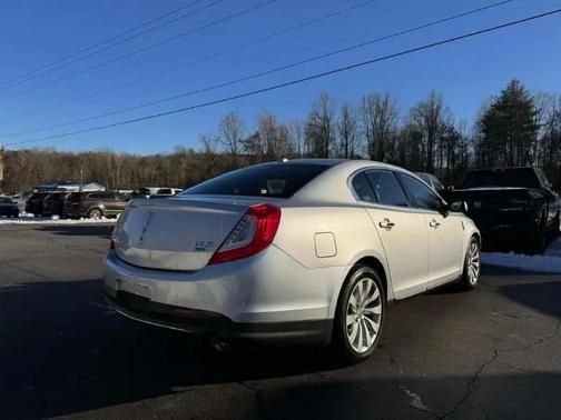 2014 Lincoln MKS Base