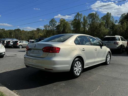 2012 Volkswagen Jetta Base