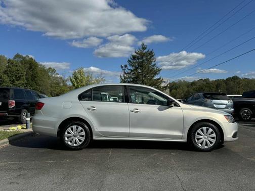 2012 Volkswagen Jetta Base