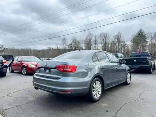 2015 Volkswagen Jetta Auto SE w/Connectivity