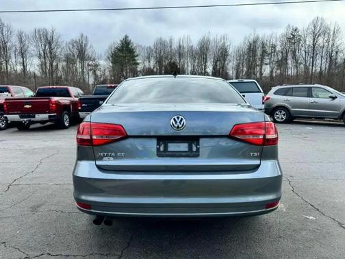 2015 Volkswagen Jetta Auto SE w/Connectivity