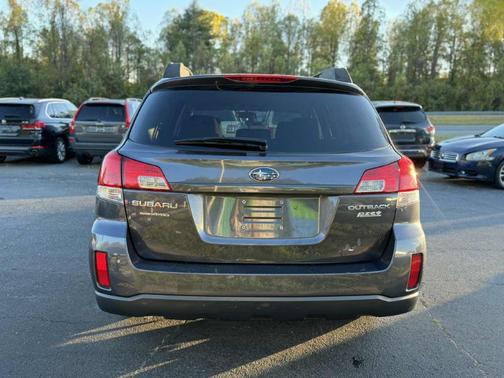 2010 Subaru Outback 2.5 i Premium