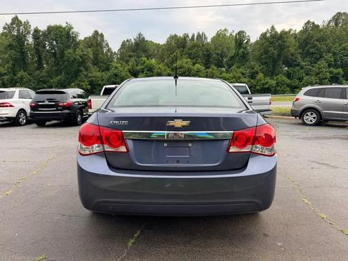 Blue 2014 Chevrolet Cruze LS