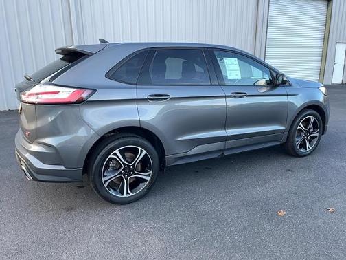 2024 Ford Edge ST