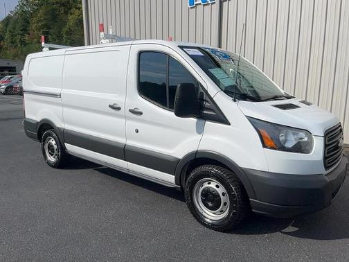2018 Ford Transit-150 130 WB LOW ROOF CARGO