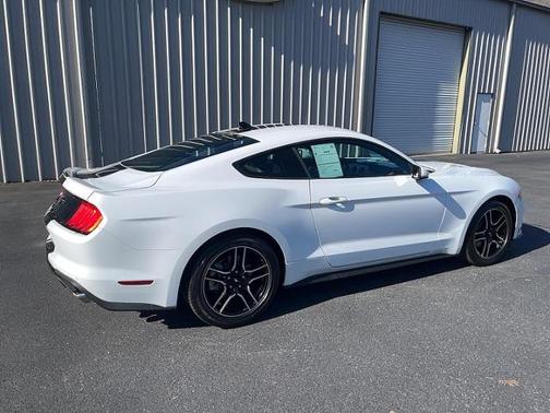 2023 Ford Mustang PREMIUM
