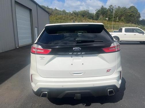 2022 Ford Edge ST