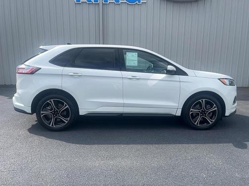 2022 Ford Edge ST