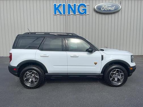 OXFORD WHITE 2024 Ford Bronco Sport BADLANDS