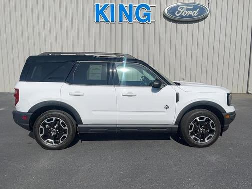 OXFORD WHITE 2022 Ford Bronco Sport OUTER BANKS