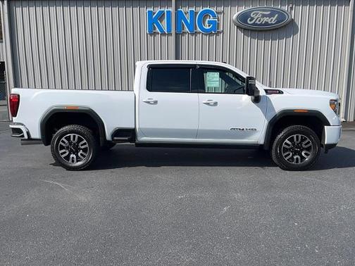 2022 GMC Sierra 1500 AT4