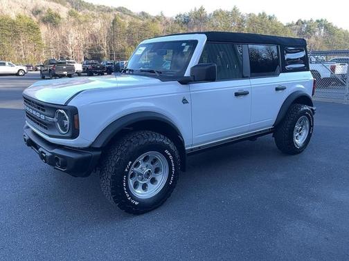 2024 Ford Bronco BLACK DIAMOND