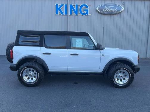 2024 Ford Bronco BLACK DIAMOND