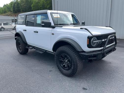 OXFORD WHITE 2023 Ford Bronco
