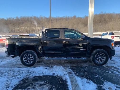 2022 GMC Canyon AT4