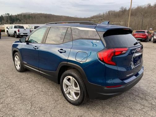 Blue Emerald Metallic 2021 GMC Terrain SLE