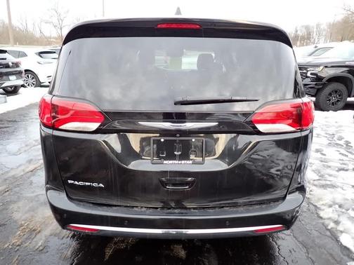 2020 Chrysler Pacifica Touring