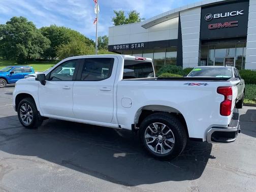 Summit White 2024 Chevrolet Silverado 1500 LT